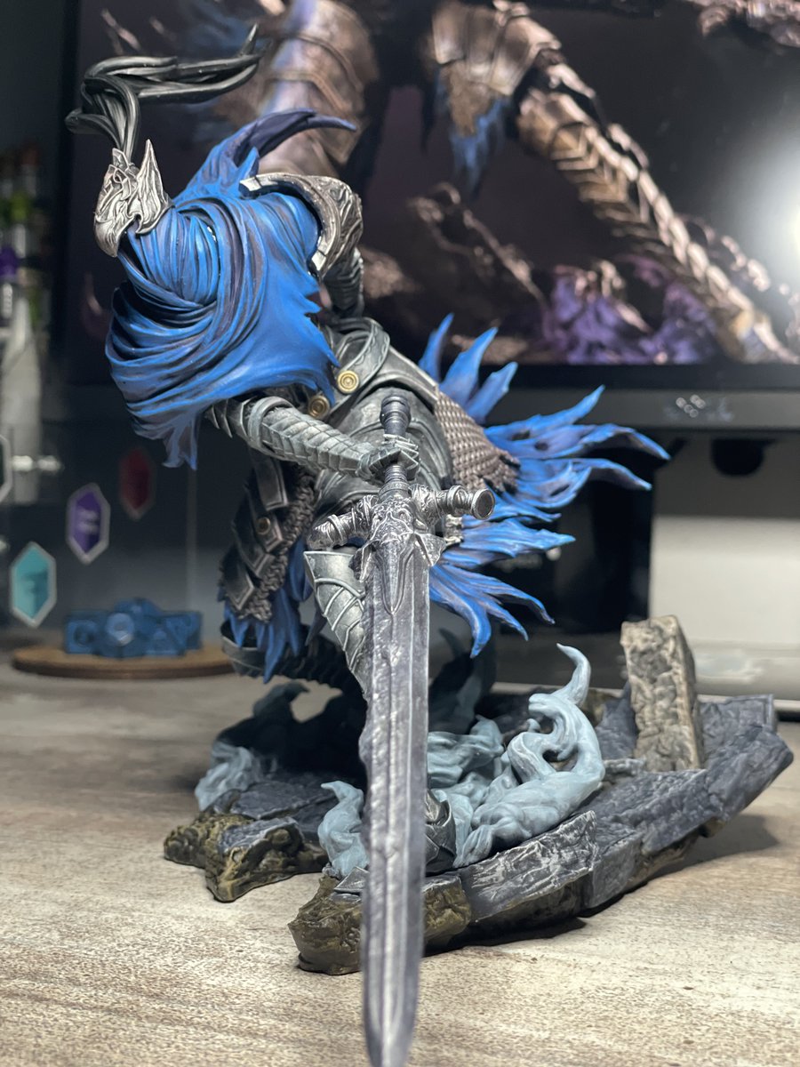 Servers_keeper's tweet photo. Artorias the Abysswalker #DarkSouls https://t.co/CvEMXaadRW