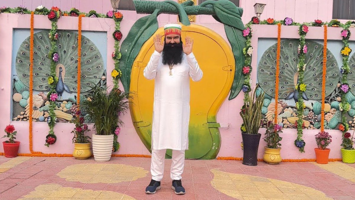 Dera Sacha Sauda (@dssnewsupdates) on Twitter photo рдкреВрдЬреНрдп рдкрд┐рддрд╛рдЬреА рд╕рдВрдд рдбреЙ рдЧреБрд░рдореАрдд рд░рд╛рдо рд░рд╣реАрдо рд╕рд┐рдВрд╣ рдЬреА рдЗрдиреНрд╕рд╛рдВ рдмрд░рдирд╛рд╡рд╛ (рдпреВ. рдкреА.) рдбреЗрд░реЗ рдореЗрдВ рдкрдзрд╛рд░ рдЪреБрдХреЗ рд╣реИрдВ рд╡ рдкреВрдЬреНрдп рдкрд┐рддрд╛рдЬреА рдиреЗ рд╕рдорд╕реНрдд рд╕рд╛рдз рд╕рдВрдЧрдд рдХреЛ рдмрд╣реБрдд рдмрд╣реБрдд рдЖрд╢реАрд░реНрд╡рд╛рдж рджрд┐рдпрд╛ рд╣реИ рдФрд░ рдХреБрд╢рд▓рдХреНрд╖реЗрдо рдкреВрдЫрд╛ рд╣реИред
рд╕рднреА рд╕рд╛рдз рд╕рдВрдЧрдд рд╕реЗ рдЕрдиреБрд░реЛрдз рд╣реИрдВ рдХрд┐ рдЕрдкрдиреЗ рдЕрдкрдиреЗ рдШрд░реЛрдВ рдореЗрдВ рд░рд╣рдХрд░ рд╕реЗрд╡рд╛ рд╡реН рд╕реБрдорд┐рд░рди рдХрд░рдирд╛ рд╣реИ рдЬреАред рдкреВрдЬреНрдп рдкрд┐рддрд╛рдЬреА рд╕рдВрдд рдбреЙ рдЧреБрд░рдореАрдд рд░рд╛рдо рд░рд╣реАрдо рд╕рд┐рдВрд╣ рдЬреА рдЗрдиреНрд╕рд╛рдВ рдмрд░рдирд╛рд╡рд╛ (рдпреВ. рдкреА.) рдбреЗрд░реЗ рдореЗрдВ рдкрдзрд╛рд░ рдЪреБрдХреЗ рд╣реИрдВ рд╡ рдкреВрдЬреНрдп рдкрд┐рддрд╛рдЬреА рдиреЗ рд╕рдорд╕реНрдд рд╕рд╛рдз рд╕рдВрдЧрдд рдХреЛ рдмрд╣реБрдд рдмрд╣реБрдд рдЖрд╢реАрд░реНрд╡рд╛рдж рджрд┐рдпрд╛ рд╣реИ рдФрд░ рдХреБрд╢рд▓рдХреНрд╖реЗрдо рдкреВрдЫрд╛ рд╣реИред
рд╕рднреА рд╕рд╛рдз рд╕рдВрдЧрдд рд╕реЗ рдЕрдиреБрд░реЛрдз рд╣реИрдВ рдХрд┐ рдЕрдкрдиреЗ рдЕрдкрдиреЗ рдШрд░реЛрдВ рдореЗрдВ рд░рд╣рдХрд░ рд╕реЗрд╡рд╛ рд╡реН рд╕реБрдорд┐рд░рди рдХрд░рдирд╛ рд╣реИ рдЬреАред