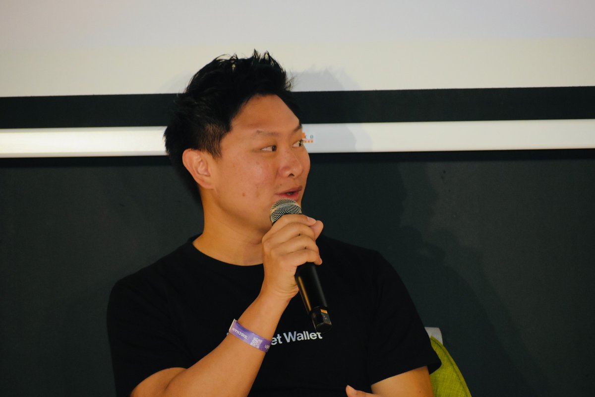 DegensummitOg's tweet photo. The future of DeFi is here! Have a sneak peek of our panel 2 discussion at the #DeGenSummit, where @alvin_kan @glebgora @Kevin_Soltani and
@ydcurious dissected 'The Evolution of DeFi: Navigating Opportunities and Challenges.'
#DegenSummit #DeFi #Blockchain #SingaporeEvents https://t.co/KBhUFoctD2