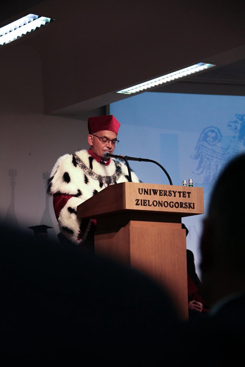 Rok akademicki 2024/2025 oficjalnie otwarty 🎓 

Więcej na stronie Uniwersytetu Zielonogórskiego 🔎  uz.zgora.pl 

Fot. UZ