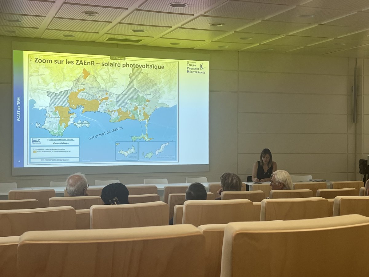 Hier, le Président Michel OLLAGNIER était présent à la réunion du #PCAET de la Métropole Toulon Provence Méditerranée pour un atelier "orientations stratégiques"