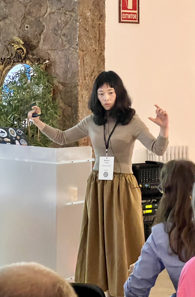 Norico Yamada tells us about the process of nucleomorphising (new word of the year candidate) in dinoflagellate endosymbionts #CGUE