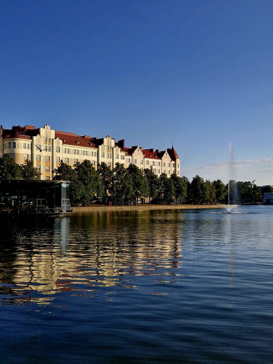 Hannimonninen's tweet image. Ohoi sosiaalityöntekijä! 📢

Meille Hgin lastensuojelun asiakkaiden päivystykseen on nyt mahdollista tulla tekemään yksittäisiä vuoroja. 

Tämä työ on näköalapaikka sekä Tokoinrantaan että lastensuojelutyön  ytimeen. 💎

Tätä saa jakaa, kiitos 🙏

Yhteydenotot @SRemes