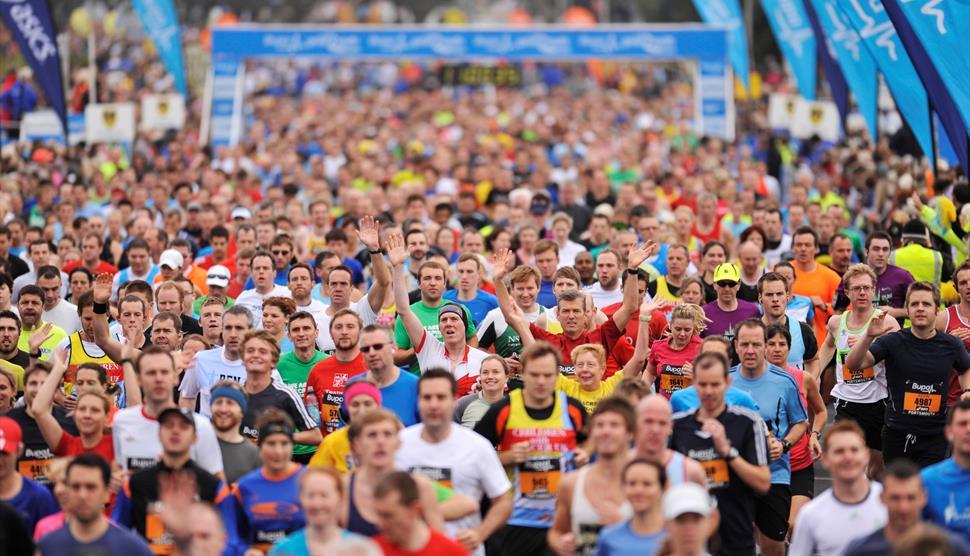 A whole new month of fun awaits in Hampshire from autumn celebrations to Halloween events.

Run, don’t walk to find out what’s happening in Hampshire this October 🏃‍♀️ visit-hampshire.co.uk/ideas-and-insp…

📷 Great South Run, Portsmouth