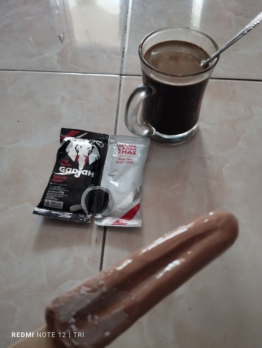 trihando's tweet photo. Ngewangi Duta Sheila On 7 @sheilaon7 ngopi tubruk gajah https://t.co/iIJUHU6xAo