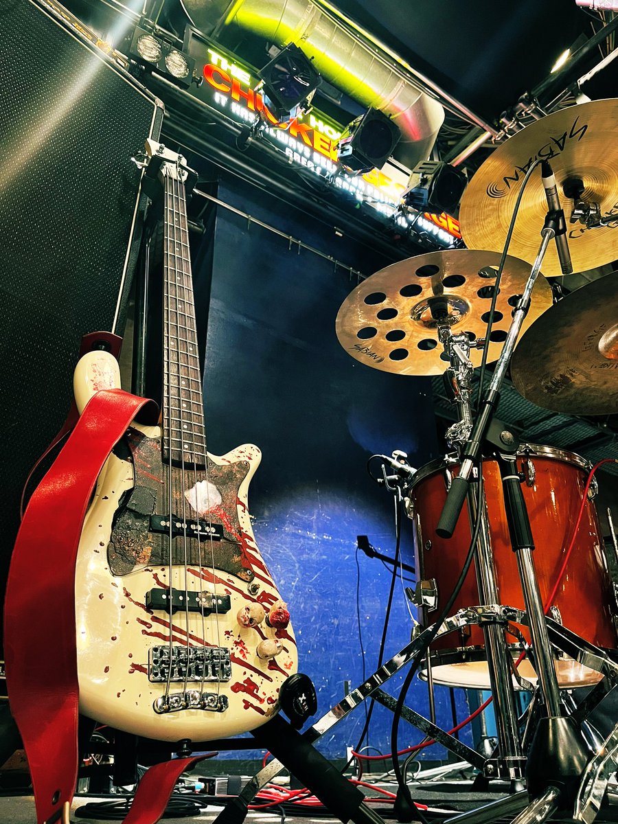 Ryota666J's tweet photo. 本日は神戸CHICKEN GEORGE( ´ ▽ ` )ノ
D'ypcysと共に!!
ロックするぜー!!!
#湾岸の羊 #sheeplivingontheedge #d'ypcys #dypcys #chickengeorge https://t.co/hYV14eCOaC