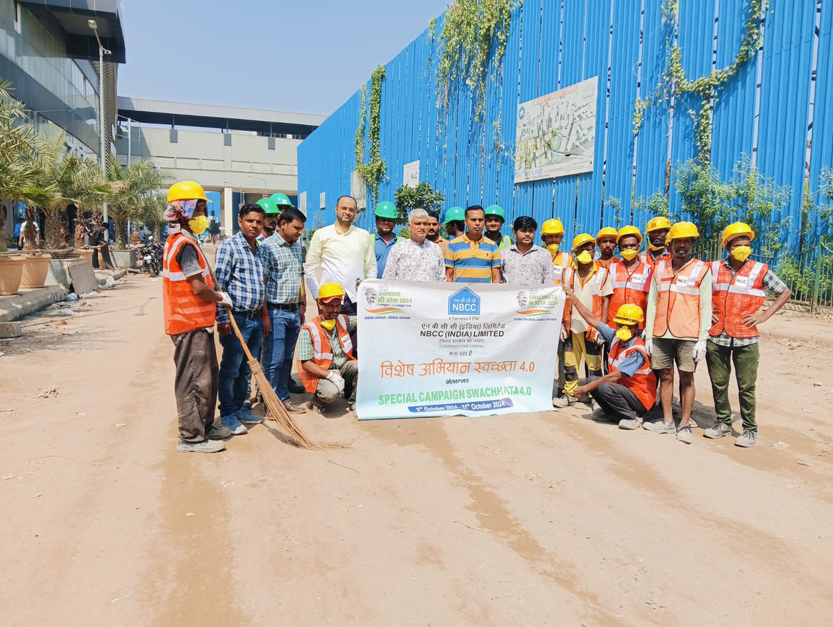 OfficialNBCC's tweet image. On the occasion of Mahatma Gandhi&apos;s birth anniversary, #NBCC&apos;s East Delhi Hub at Karkardooma held a mass cleaning &amp;amp; housekeeping drive as part of #SwachhtaCampaign4.0. In collaboration with the community, saplings of  mango &amp;amp; neem trees were also planted.