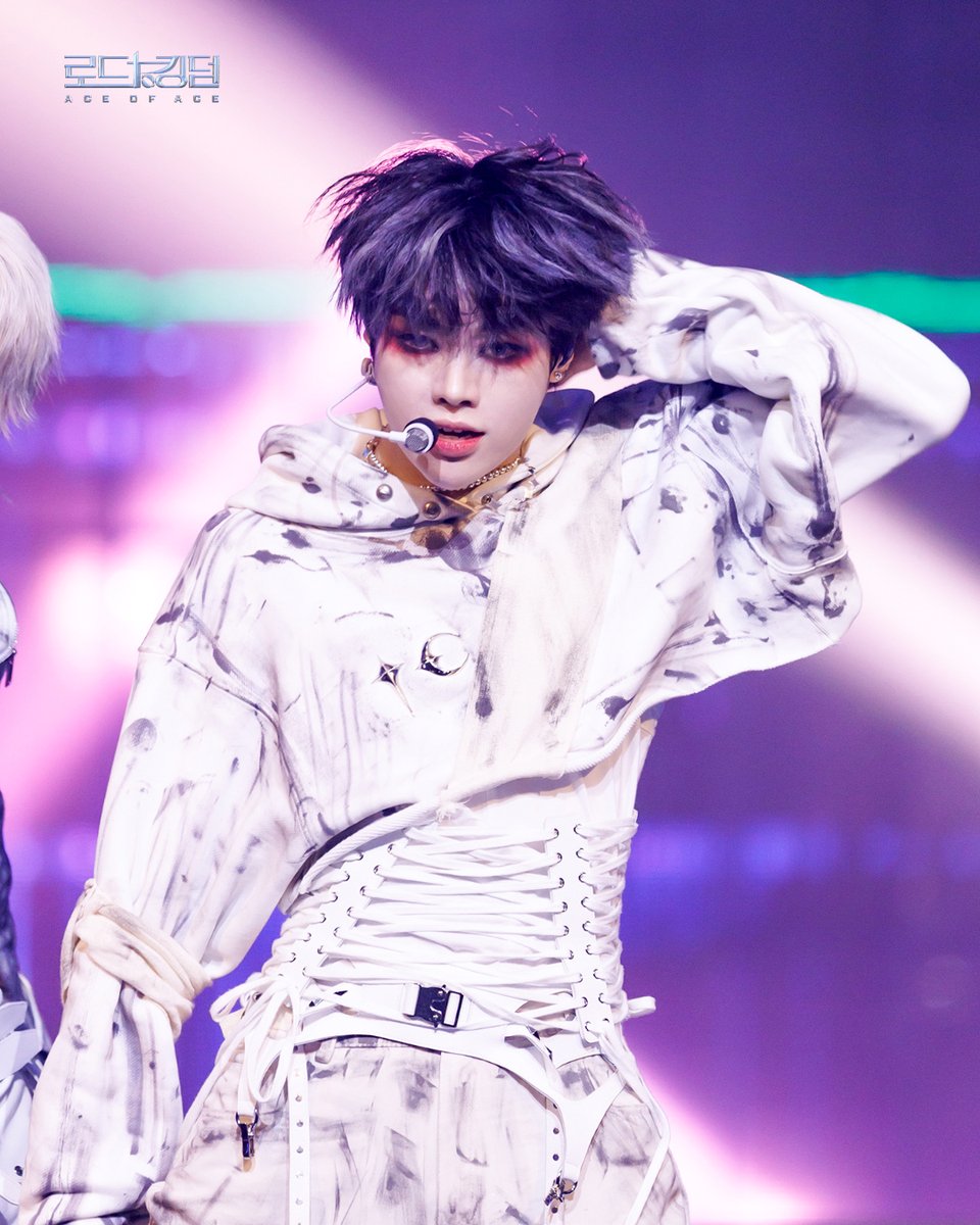 MnetKR's tweet image. [#로드투킹덤_A] TEMPEST(템페스트) 1차전 비하인드 포토📸ㅣ #은찬 #태래 #한빈 

&amp;lt;로드 투 킹덤 : ACE OF ACE&amp;gt;
ROAD TO KINGDOM : ACE OF ACE
매주 목요일 밤 9시 30분 본방송

#ROADTOKINGDOM #로드투킹덤 #로투킹 #ROADTOKINGDOM_A #로드투킹덤_A #로투킹_A #템페스트 #TEMPEST #Mnet #엠넷