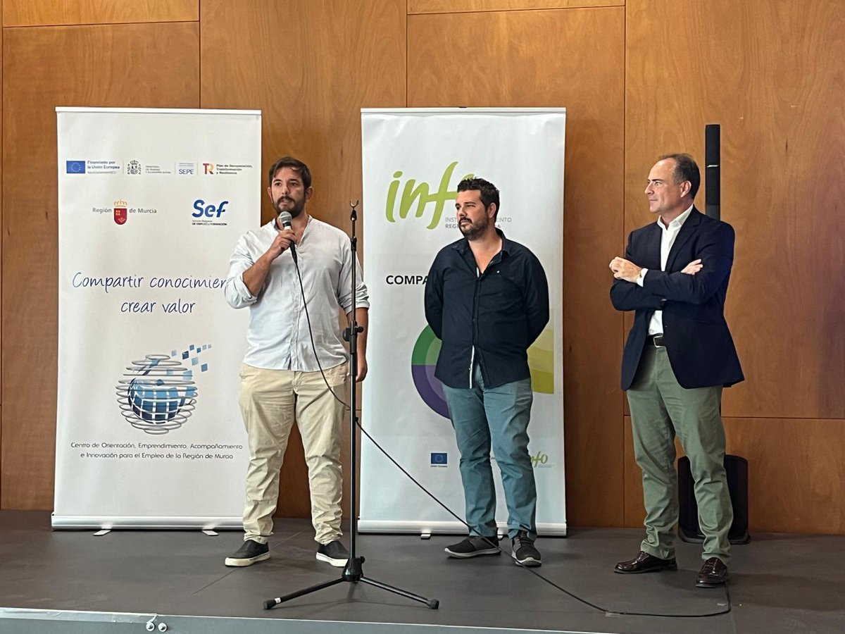 🎯 ACÉRCATE AL EMPLEO. ¡Conectando Oportunidades! 

CEEIC asistió a la 3ª Feria Regional de Empleo del SEF, la cual reunió a más de 60 empresas y talleres de formación. 

➡️ Destacaron Blueming Biotech, Neoradix Solutions y G2SmartEnergy.