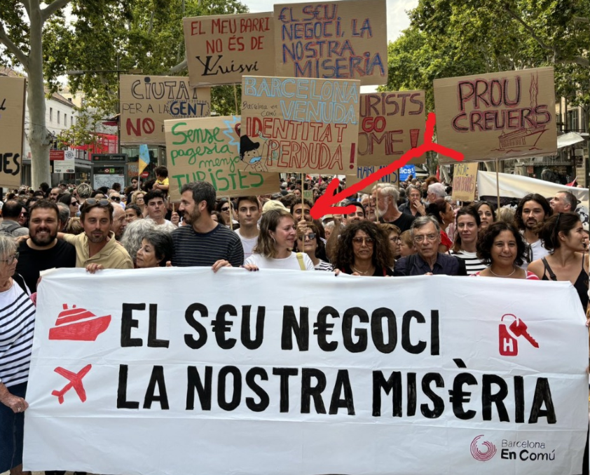 <a href="/elswatdelbarrio/">SWAT de barrio.</a> <a href="/elswatdelbarrio/">SWAT de barrio.</a> Aquí està Janet Sanz, una altra que és molt turista però va contra el turisme, aquí va al capdavant de les manifestacions contra el turisme just amb els seus compis de "En Comú"
La reina de la hipocresia