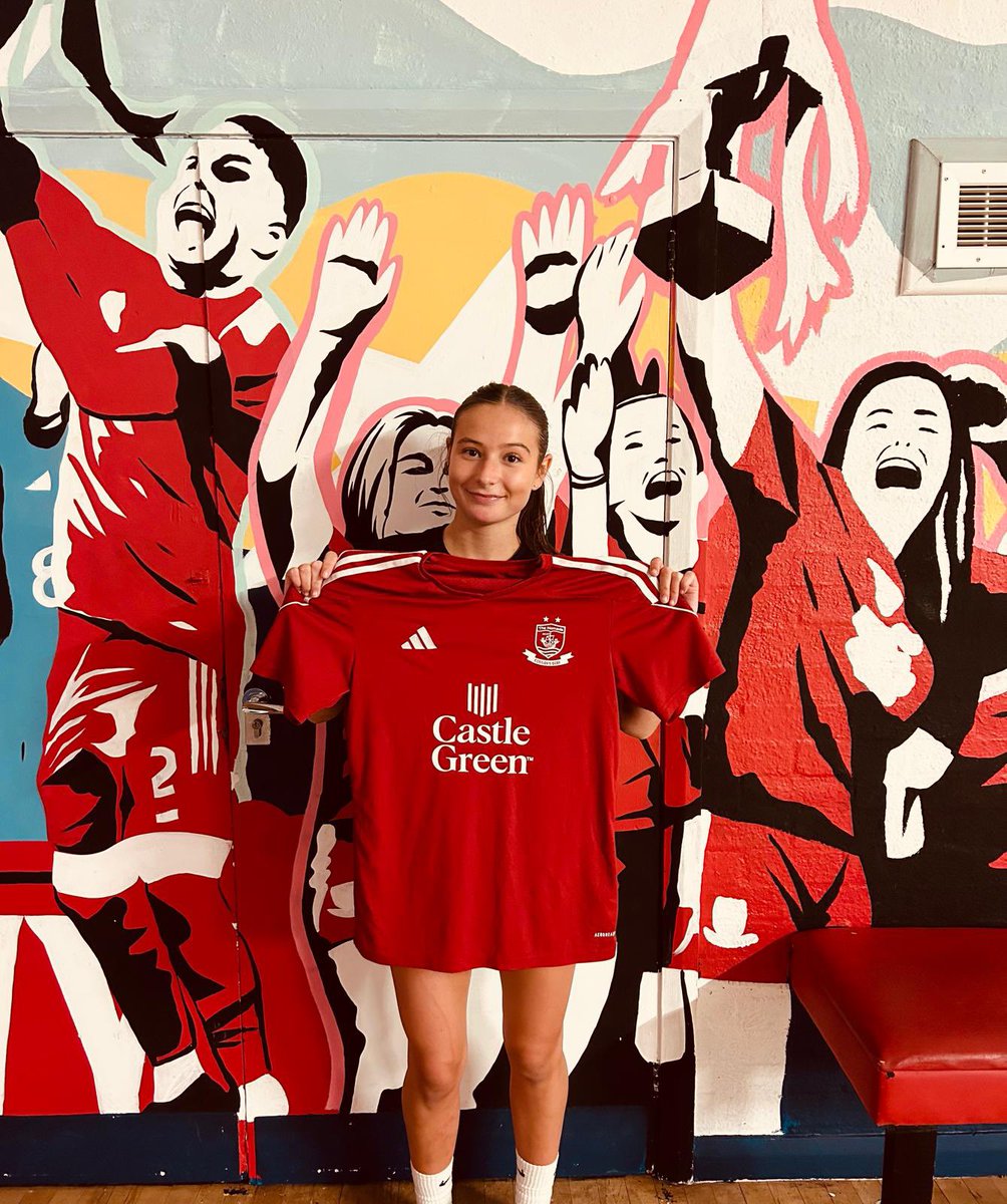 ✍️The Nomads Women are delighted to announce the signing of talented teenager Anna Marsh, who has already gained a key amount of experience with Wrexham and Airbus UK Broughton! 

Welcome to the club, Anna!🙌🔴