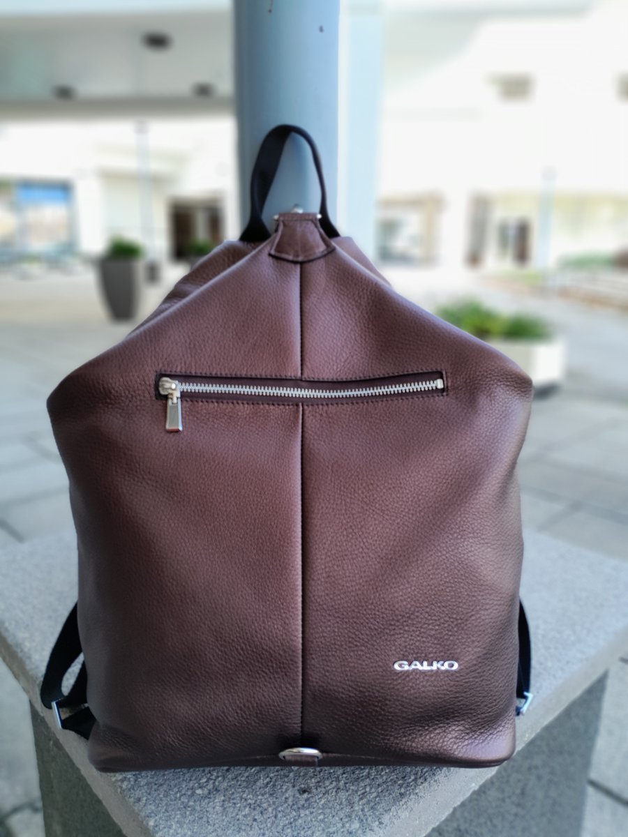 galkoleather's tweet image. Ovaj elegantni, multifunkcionalni model ruksaka nije samo praktičan, već je i pravi stilski izbor! Dostupan je u različitim bojama. ✨ 
👉galko.com/index.php?rout…

#LeatherBackpack #PremiumQuality #FashionAndFunction #TimelessStyle #EverydayElegance #MultifunctionalBag