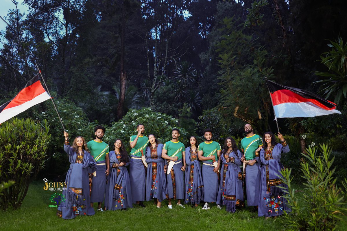 The Kibe season has reached and can’t wait to celebrate one of the vibrant historically rooted cultural festival. 
Happy irreecha my people!! ❤️
#odaanation