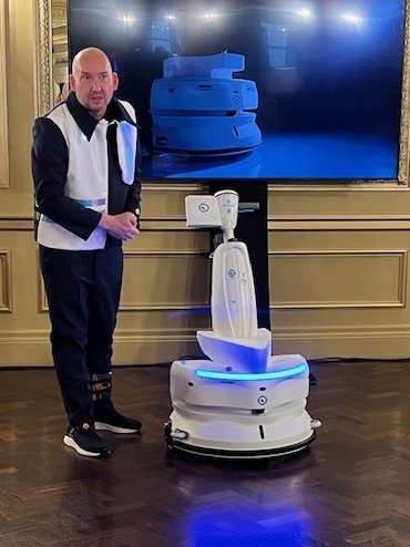 Delighted to be invited to the #i-walk London launch yesterday.  Groundbreaking as ever, #iteamglobal have transformed the #i-mop into a cobotic
 #cleaningrevolution #futureofcleaning