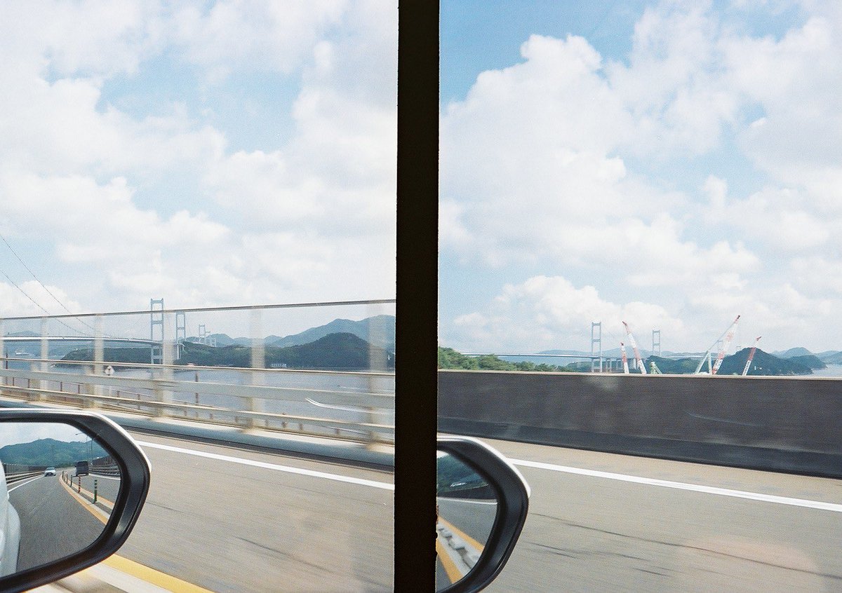 rwoods918's tweet photo. 旅行にハーフカメラ持って行ってたんだけど、試し撮りすべきだったな。夜の写真ほぼ潰れてる。せっかくケーブルレリーズ持って行ったのに使わなかったし。
#h35n #ectar https://t.co/DXGqDOctID
