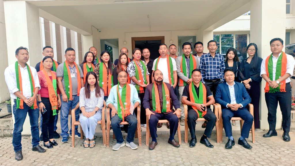 YanthungoPatton's tweet photo. Had an insightful meeting with the @BJP4Wokha office bearers, led by its President Shri @ZaremoKikonBJP in Wokha today, which also had the presence of Wokha district in-charge and State Chief Spokesperson Shri @magh_thomas and Convenor of BJP Nagaland IT Cell Ms. @gifty_jami. Our conversation focused on expanding grassroots outreach, enhancing organisational capabilities, and addressing key issues. I am confident that our collaborative efforts will lead to meaningful progress and positive change for the people.

@BJP4India @BJP4Nagaland @JPNadda @blsanthosh @anilkantony @YepthomiBen @BJPCentralMedia
