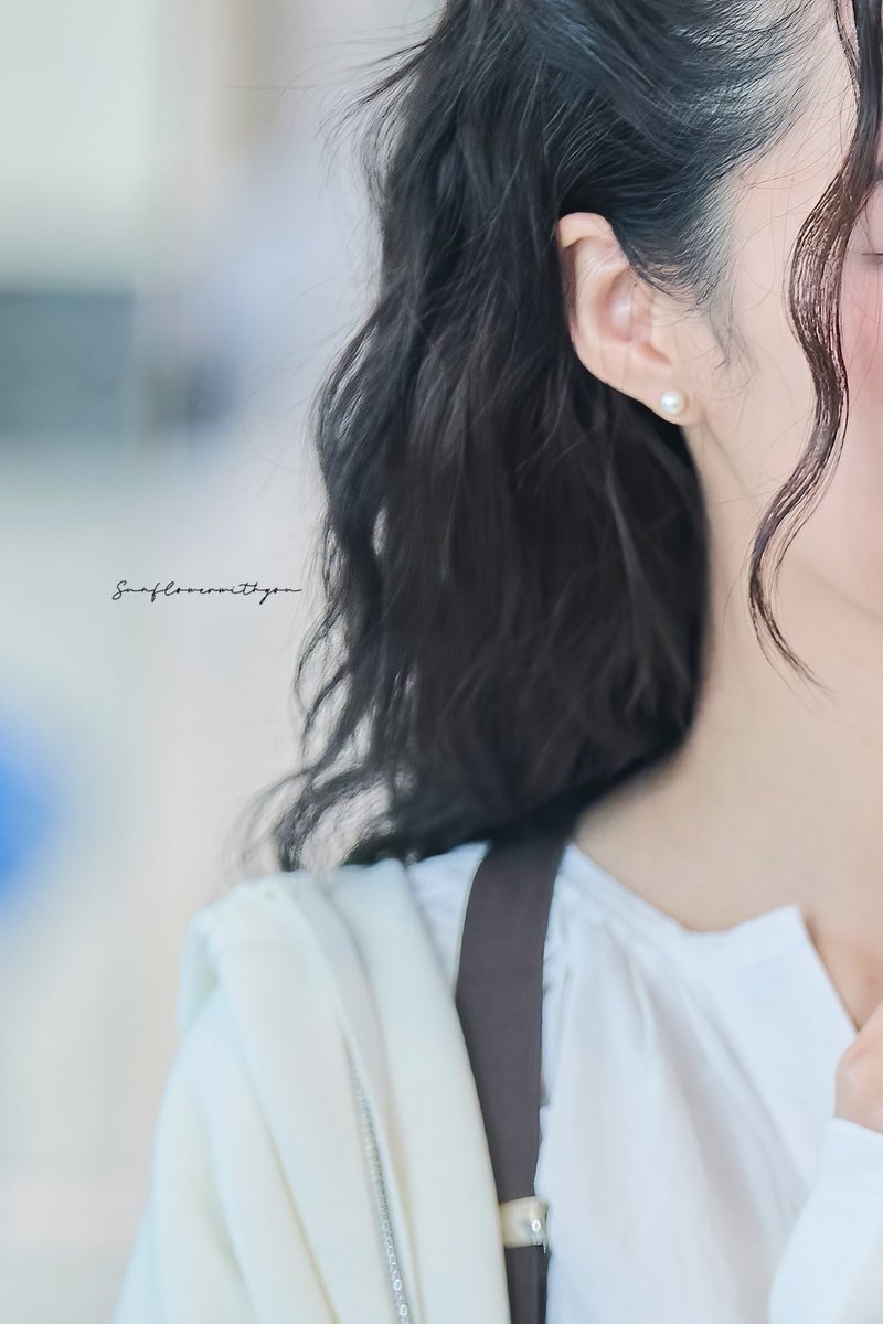 _sunflowerwithu's tweet photo. 𝑶𝒉 , 𝒄𝒐𝒖𝒍𝒅 𝒚𝒐𝒖 𝒃𝒆 𝒎𝒚 𝒍𝒊𝒈𝒉𝒕 𝒊𝒏 𝒕𝒉𝒆 𝒅𝒂𝒓𝒌 💫

LINGLING MYCHERIE AMOUR EP4
#Linglingkwong #หลิงหลิงคอง https://t.co/9vKwVpmJv0