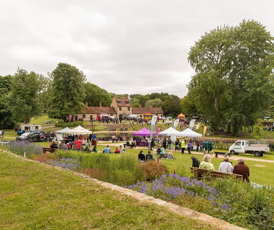 Sunshine is forecast for tomorrow's #LinfordEats event! ☀️

Join Social Society Events at Great Linford Manor Park from 4-8pm for tasty food, drink, dessert, music, local traders and more.

Find out more: ow.ly/Jvos50TAUAx