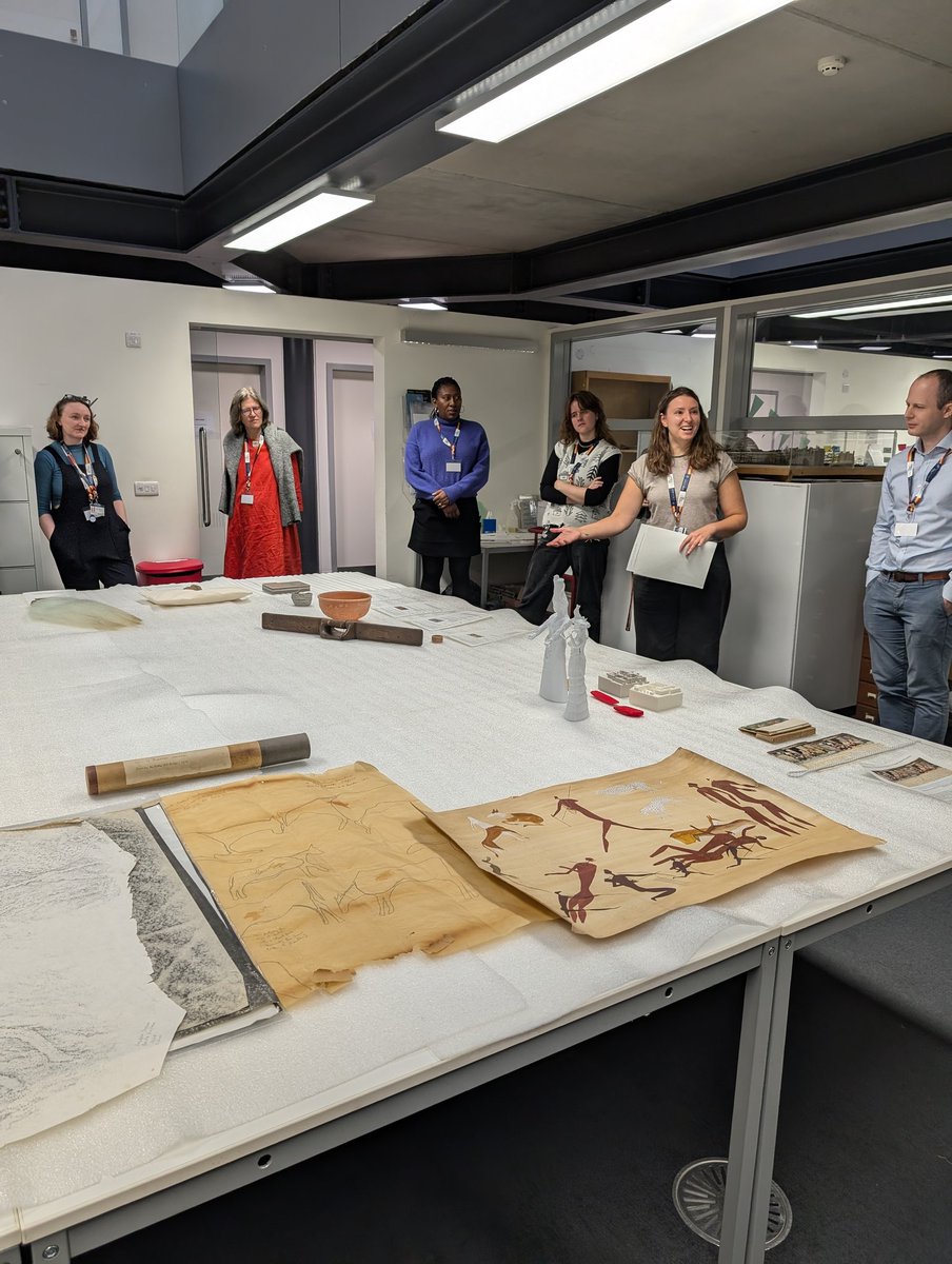 emmalouwynjones's tweet photo. We've had a thought provoking couple of days @Pitt_Rivers for the Makers & Fakers workshop. Interesting talks, object handling & a great making session with @Pottedhistory. Thanks for having us @ColoursBurntIn, we look forward to seeing how the #makingthemuseum project develops! https://t.co/tjgGzuYScf