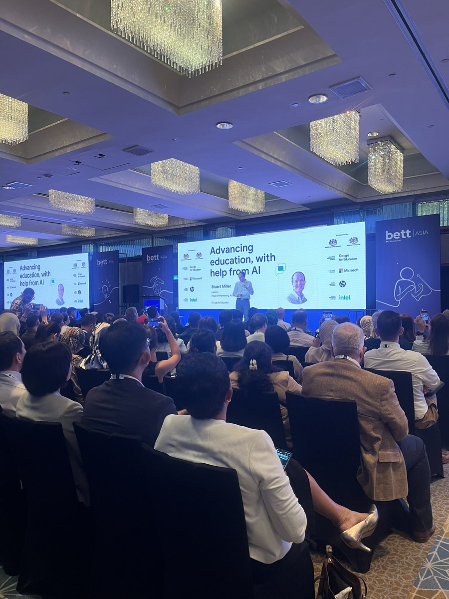 Today, 1,000+ educators, innovators, and policymakers from across the globe gathered at <a href="/Bett_Asia/">Bett Asia</a> . The educational evolution with Gen AI is here! 🌍📚 Educators, let's shape the future together!  Make a lasting impact on our future leaders✨