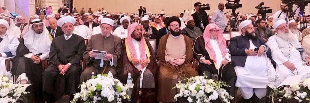الشيعي المعمم  عندما يكون عميلا لإسرائيل ومنافق وخائن ويهودي ويلتقي بمسؤولين إسرائيلين  فهو مرحب به في بلاد الحرمين ويحضى بإستقبال الملك و..و..و... الخ 
وعندما يكون عدوا لإسرائيل ويحارب إسرائيل ويقتل بطوائر إسرائيلية فإنه سلالي ويسب معاوية و....... الخ