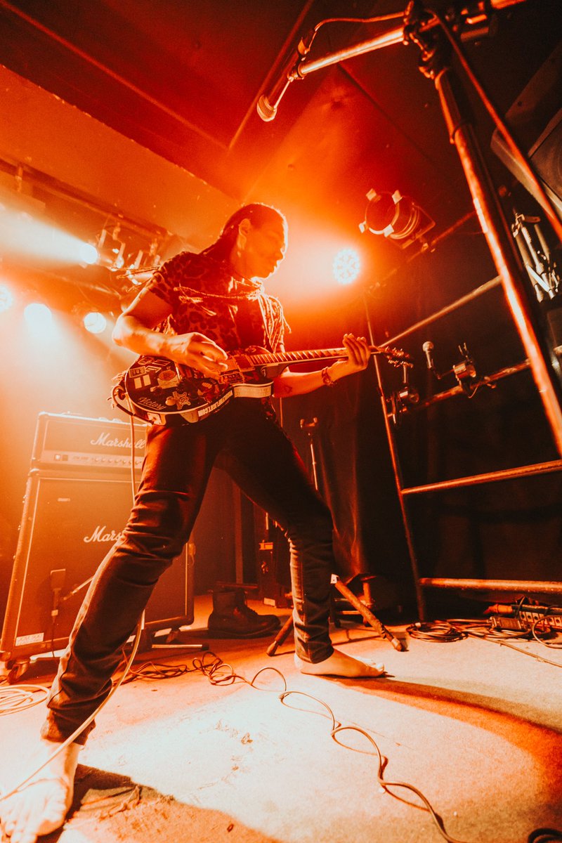 Hardcore noise band Being Hvman 
📷 <a href="/mrshamoozoo/">Mrshamoozoo</a>