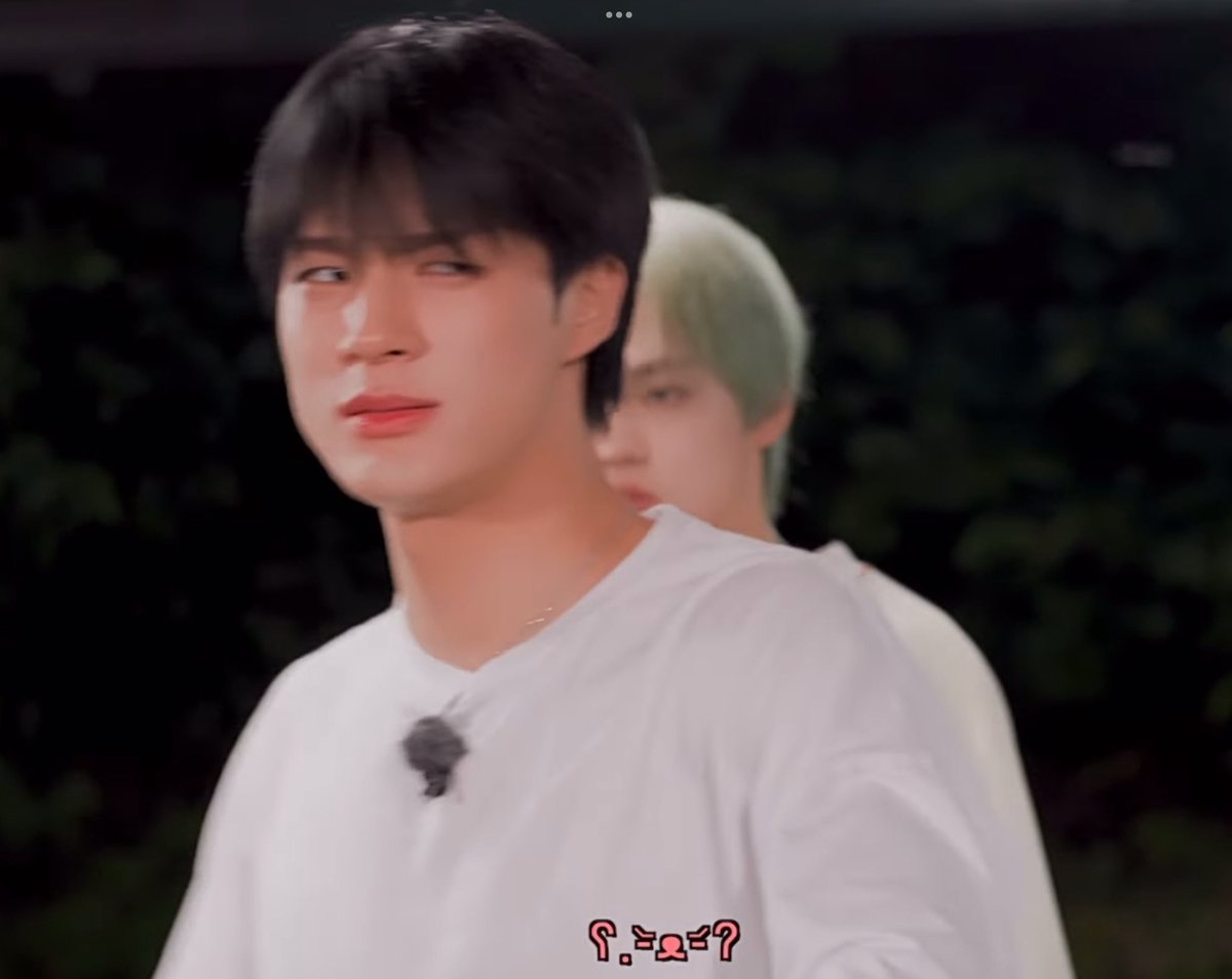 jenowley's tweet image. Haechan: Jeno ya!
Jeno: 🤨☺️

JENO’S FACE WHEN HAECHAN CALLED HIM HAHAHA THIS DUO 🙂‍↔️🙂‍↔️