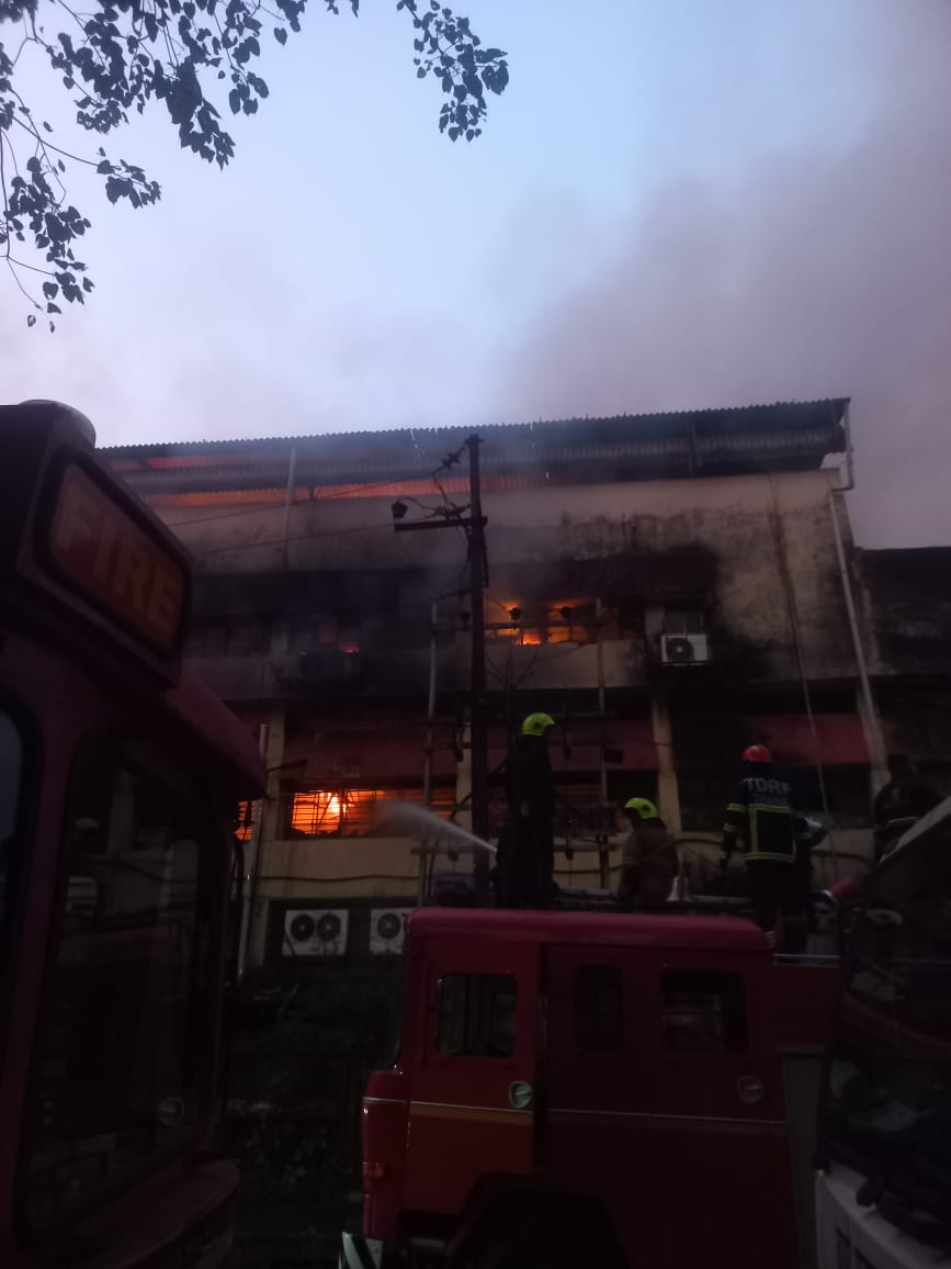 mid_day's tweet photo. Fire breaks out at a factory in Thane, no injuries reported
#ThaneNews #News #MumbaiNews
By: Sameer Surve
Read more: https://t.co/jJKN9MHB3e https://t.co/C8OLwlXpL6