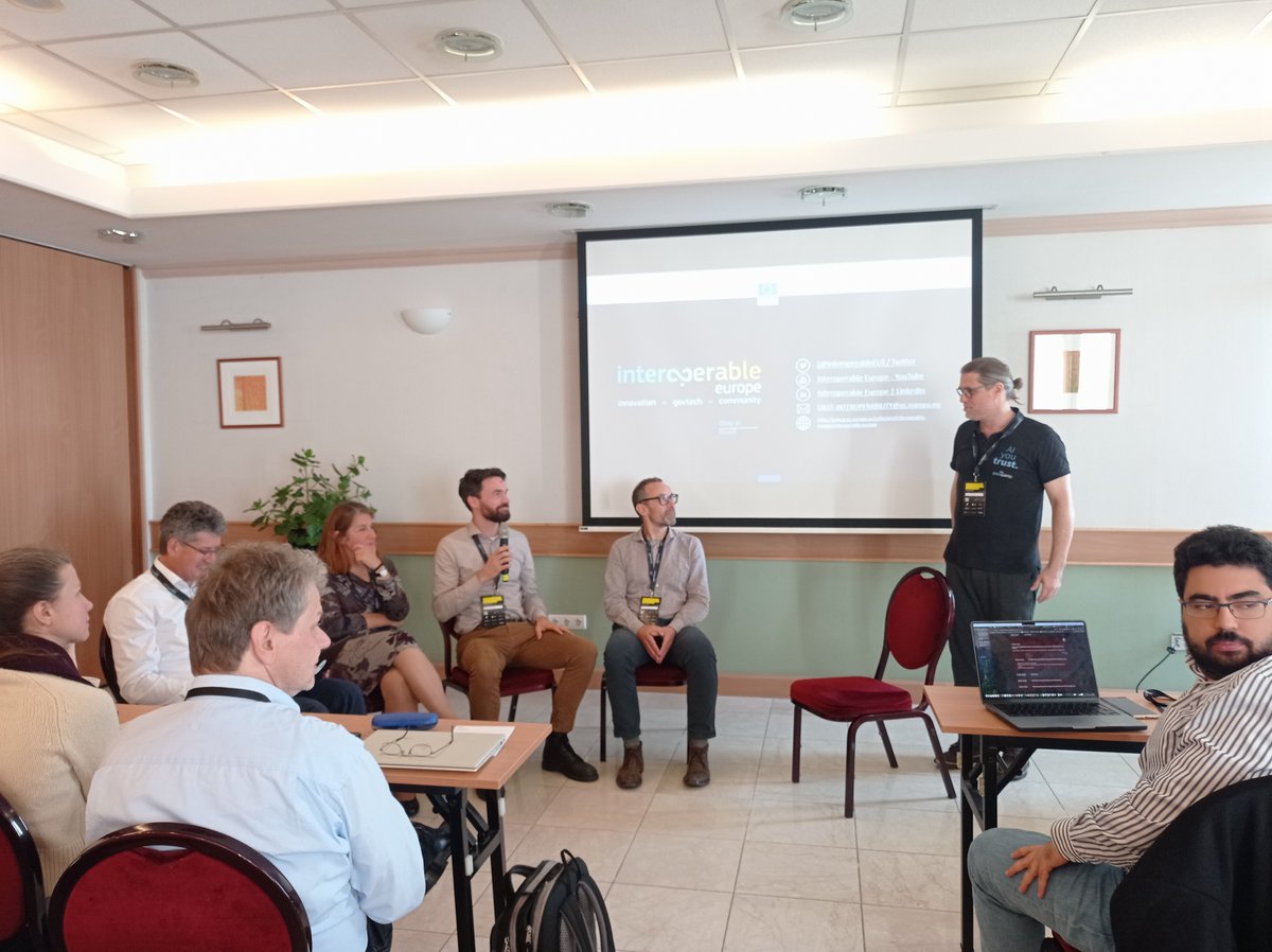 DatabriXp's tweet image. ✨ The 3rd edition of the Semantic Interoperability in Data Spaces Workshop took place on Oct 1 in Budapest! 🚀 With keynotes, expert talks, & discussions, we explored innovative solutions for seamless #DataInteroperability. Thanks to all who made it a success! 🙌 #DataBriX