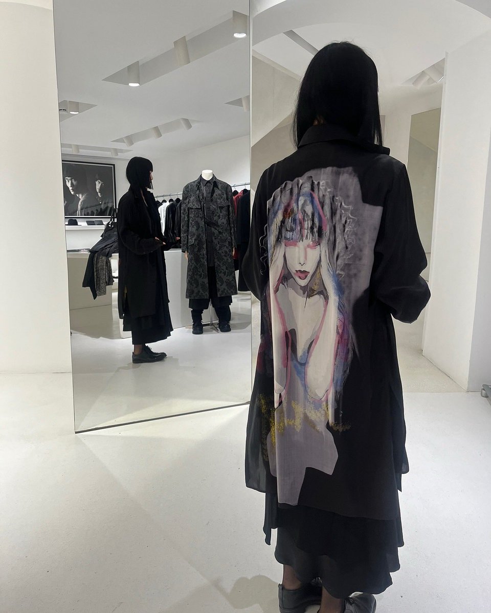 KieEinzelganger's tweet photo. Yohji Yamamoto Paris Cambon
#yohjiyamamoto #yyph aw24-25 https://t.co/UV7aTmBFbq
