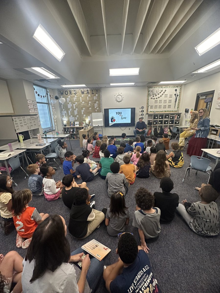 So excited to have and <a href="/GeorgeCFuller/">Mayor Fuller</a> and  Maylee at McNeil sharing all about responsibility and the role of being the Mayor of McKinney today! <a href="/McNeilElem/">McNeil Elementary</a> <a href="/snnickols/">Stacie Nickols</a> #WeareMcKinney