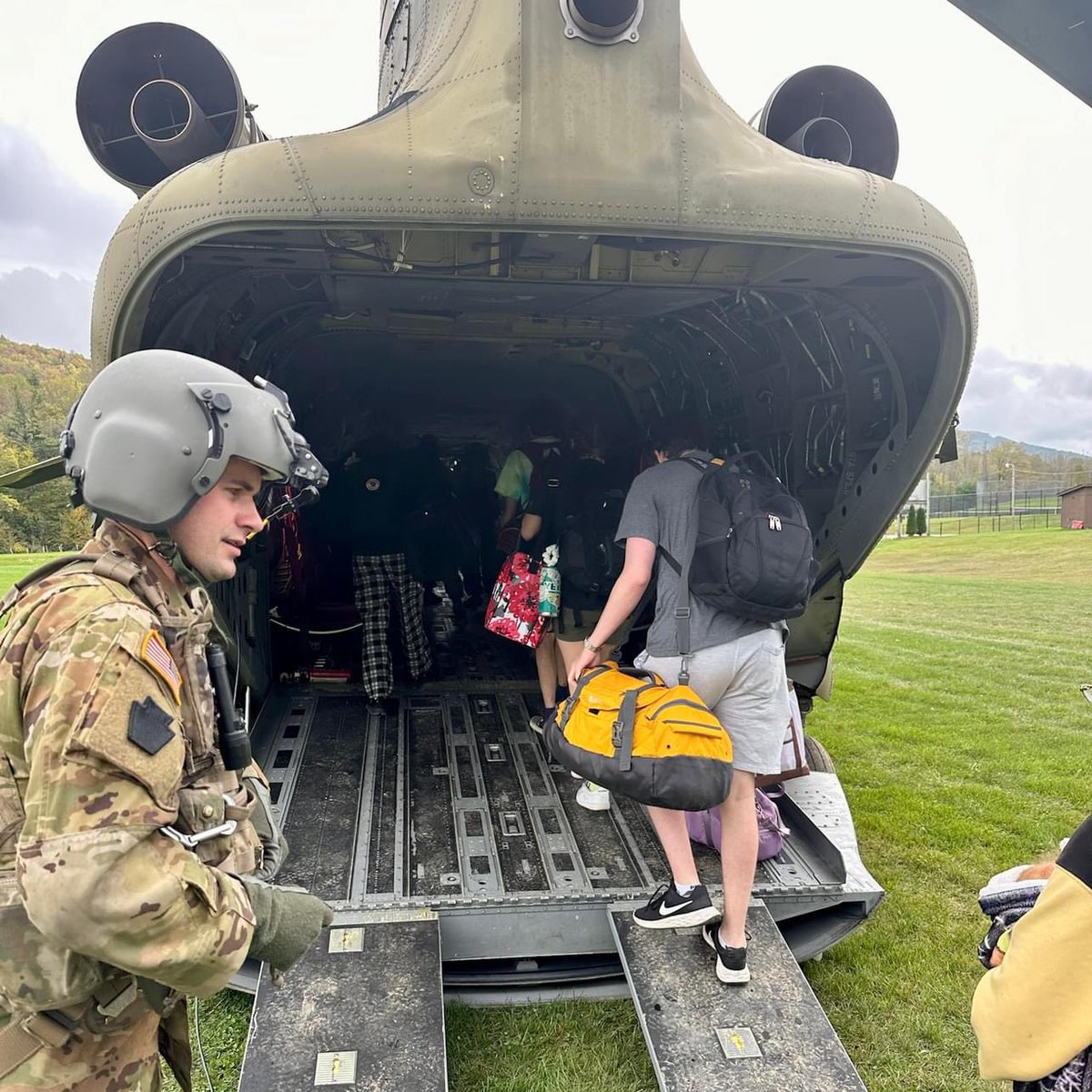 WataugaOnline's tweet image. all Lees McRae students departed campus, 7 evacuated to Hickory by NC National Guard. They were accompanied by staff and were met by other college staff and trustees in Hickory. Photos: Lees McRae