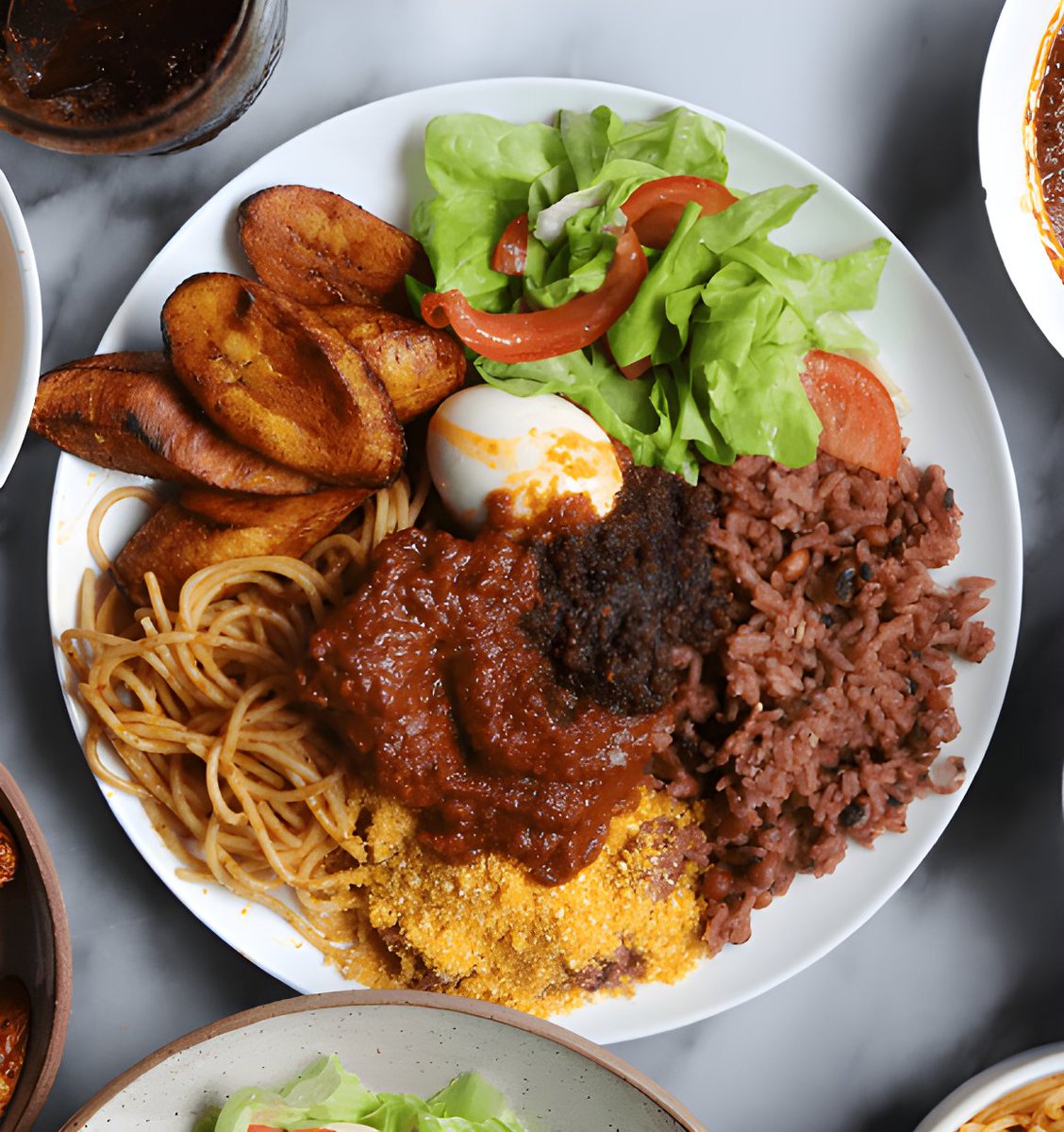 Made in Ghana, for Ghanaians! Nana's Rice is the perfect choice for your favorite local dishes like Waakye, Omo Tuo, and more. Taste the richness of our homeland in every bite! 

 #iEatLocal #NanasRice #MadeInGhana #TasteOfHome