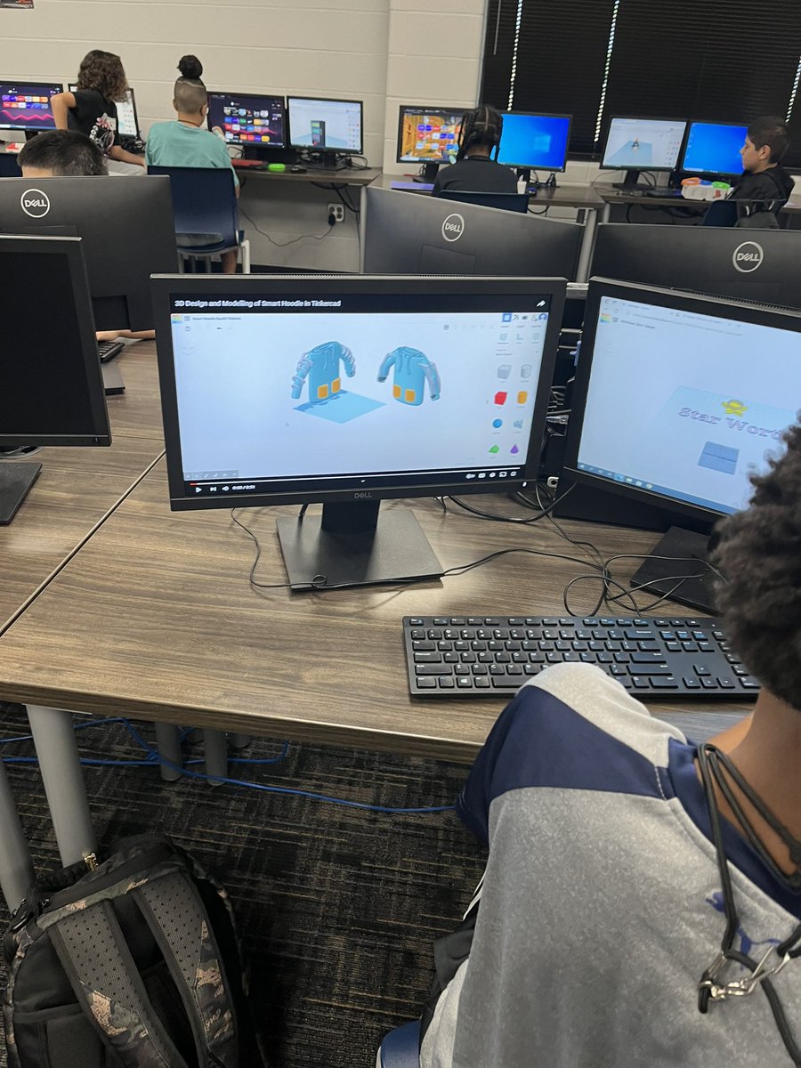 HumbleISD_CTE's tweet photo. Lots of hands on instruction is taking place @HumbleISD_ARMS . Students in Intro to Programming are manipulating 3-D pens and tinkercad for designing. Thank you @bosquezandrew for this great lesson! https://t.co/8BMSboSo28