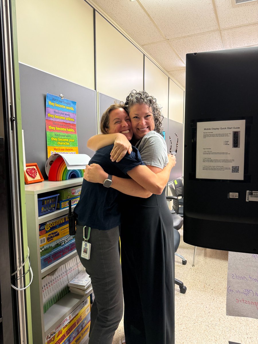 Laura Packert tweet media