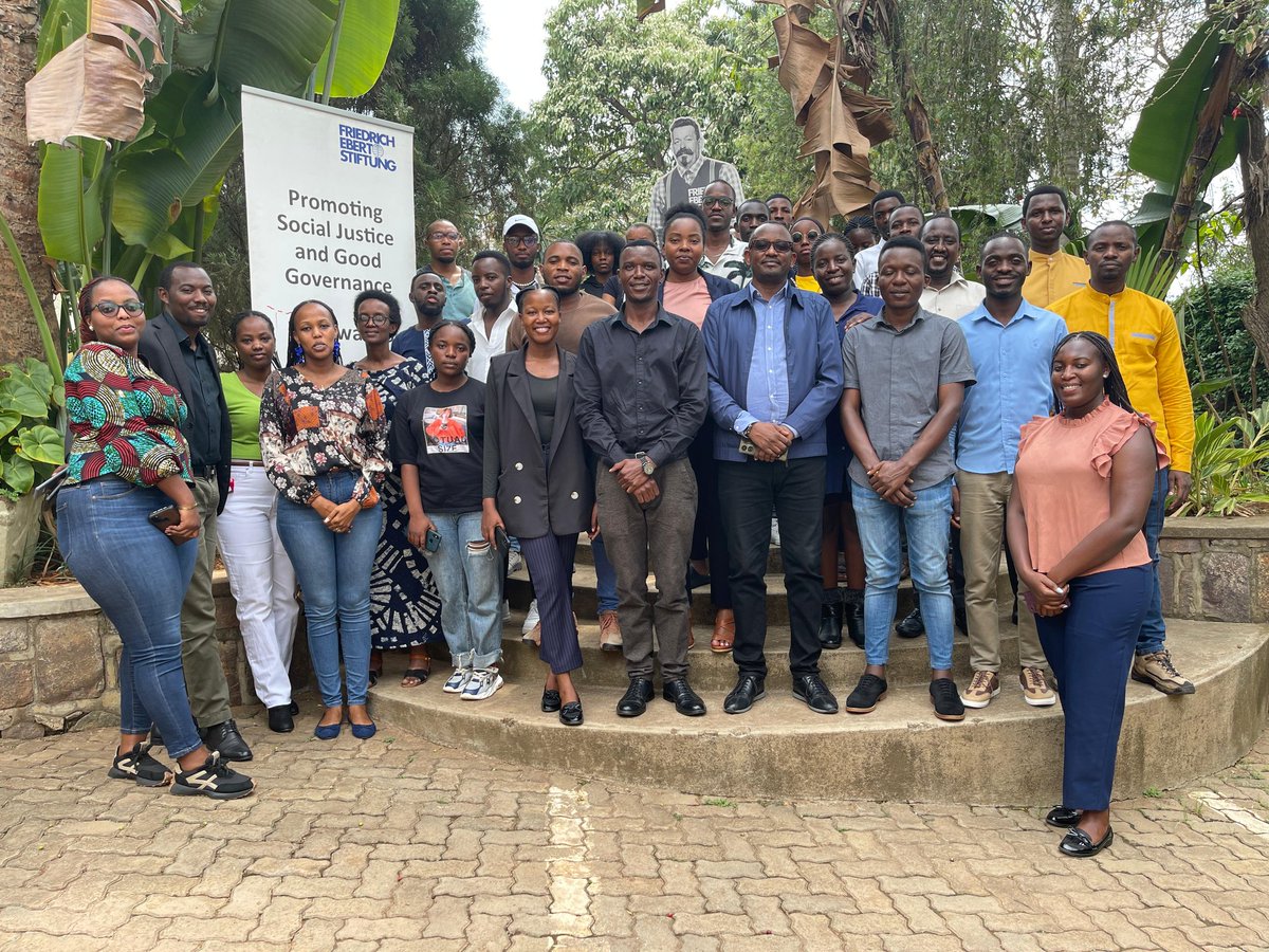 ycanrwanda's tweet photo. Today, @YCTPAlumni members and Trade Unions have joined  workshop about “ Just Transition” that took place at @FES Headquarters.

They discussed about the potential opportunities from the surrounding Challenges, tackling Carbon Emissions to  Green Solutions for Sustainable Growth https://t.co/KLcqJrQDxR
