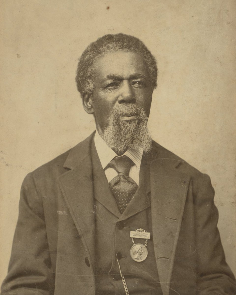 NMAAHC's tweet photo. #DYK between 1865 and 1876, as federal laws removed racial barriers to the ballot box and political office, many African American men held public office in Southern states and local governments. https://t.co/4jcCltTbXj