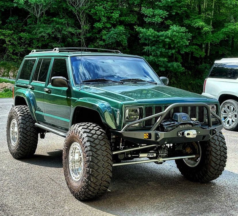 ::heavy breathing intensifies:: 😮‍💨
Send help! 

Credit: Chris Thompson / AppalachianXJ
