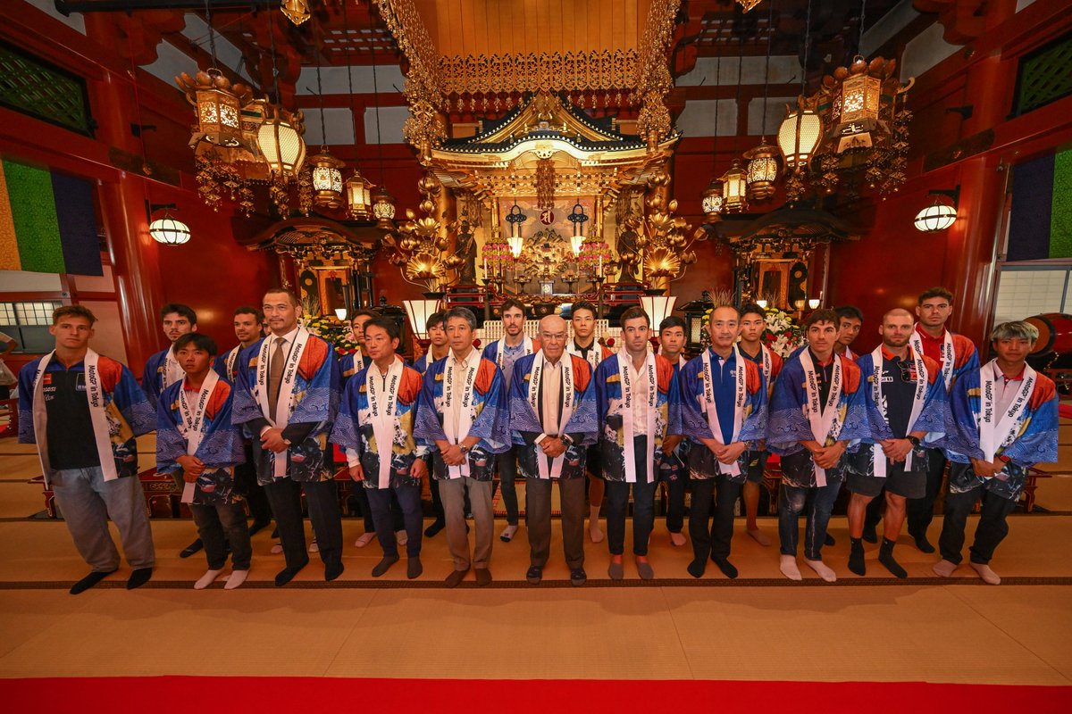 MotoGP's tweet photo. Kicking off the #JapaneseGP 🇯🇵 in style at the Senso-Ji temple! ⛩️ 

Thanks to all the fans for the warm welcome! 🫶 See you on track! ✊

#MotoGP https://t.co/3CFVZKEKKV