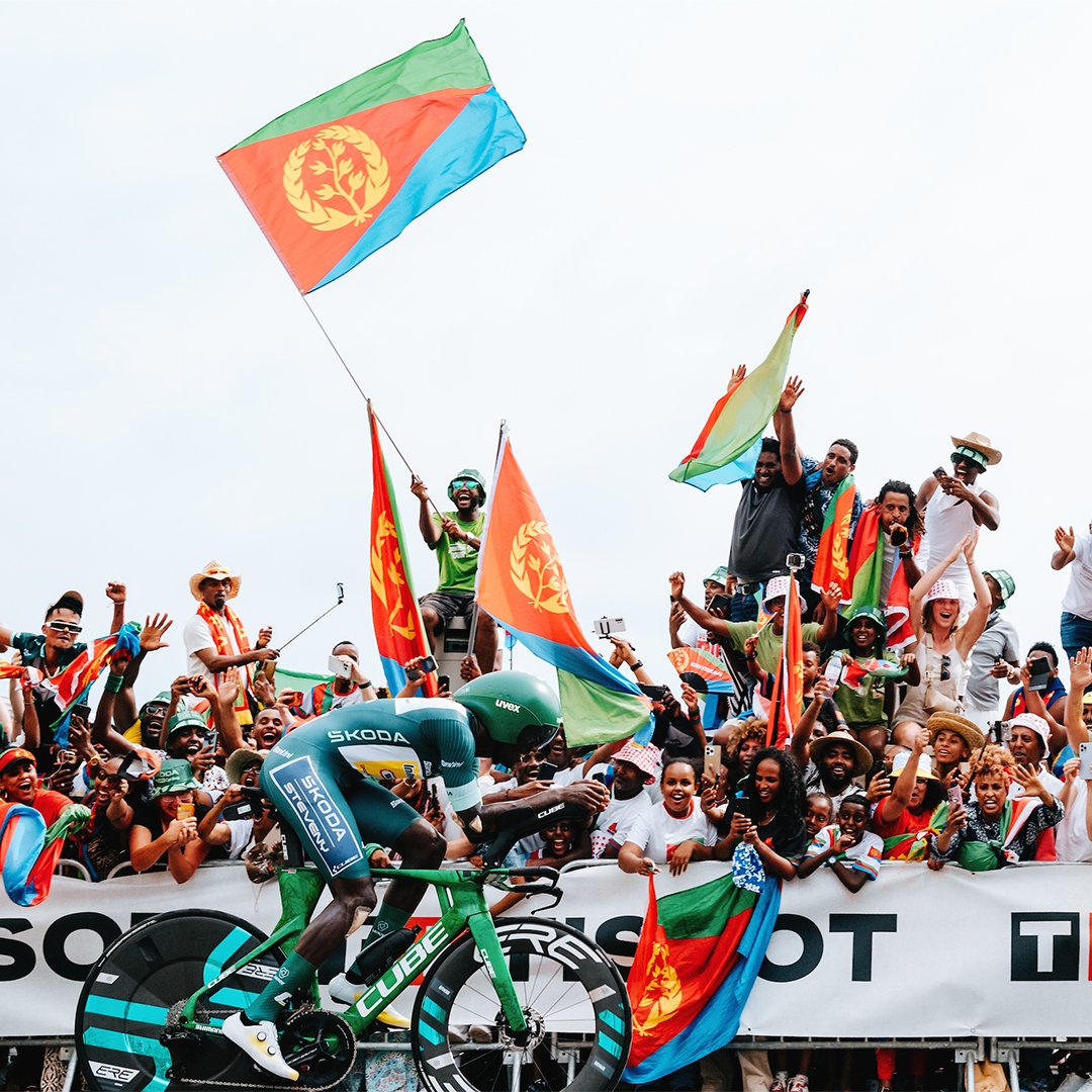 « It's just a race. »

The race. 😌💛

#TDF2024