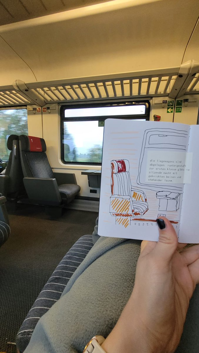 Meine Schwester durfte anstelle vom Liegewagen sitzend nach Amsterdam. Ich werde mit meiner Familie so nie einen Nachtzug buchen. Was für ein Service?! <a href="/unsereOEBB/">ÖBB</a> <a href="/RailService/">RailService SBB CFF FFS</a>
