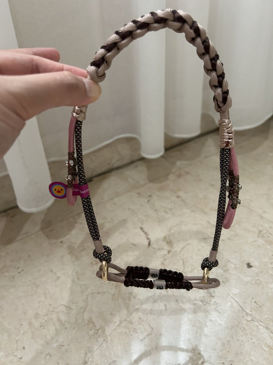 drecmgxrl's tweet photo. WTS 
Bloca 
Wister Bottle Strap
285k (Boleh nego)
Dijual karena gamuat dibotol sendiri https://t.co/VHeGCC7XXz