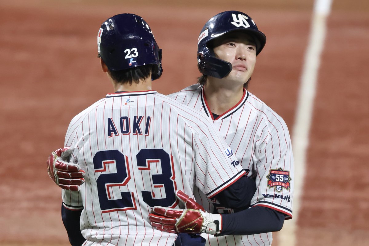 Swanatsu's tweet photo. うわーーーん😭😭😭

2024/10/02

#swallows
#長岡秀樹
#青木宣親 https://t.co/pWQtNMs9bq