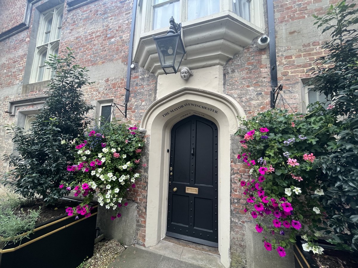 Mayor of Winchester (@mayorwinchester) on Twitter photo Explore 800+ years of mayoralty in Winchester on a guided walk this Friday at 2.30pm, concluding with tea with the Mayor in Abbey House - all in aid of the Mayoral Charities @StJohnsWinch, <a href="/WinchRadio/">Winchester Radio 94.7FM</a>, <a href="/SeaCadetsUK/">Sea Cadets</a> & <a href="/HistoryTrust/">Hampshire History Trust</a>: ticketsource.co.uk/mayor-of-winch… Explore 800+ years of mayoralty in Winchester on a guided walk this Friday at 2.30pm, concluding with tea with the Mayor in Abbey House - all in aid of the Mayoral Charities @StJohnsWinch, <a href="/WinchRadio/">Winchester Radio 94.7FM</a>, <a href="/SeaCadetsUK/">Sea Cadets</a> & <a href="/HistoryTrust/">Hampshire History Trust</a>: ticketsource.co.uk/mayor-of-winch…