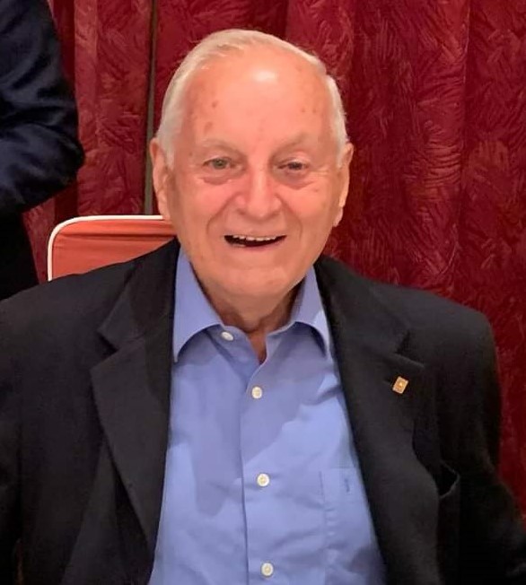 Adiós a nuestro amigo y compañero Antonio Morales. La gran familia del voley andaluz expresamos nuestras más sinceras condolencias, uniéndonos al dolor del voleibol español por tan sentida pérdida. En nuestras memorias atesoraremos los buenos momentos que vivimos junto a él. 
DEP