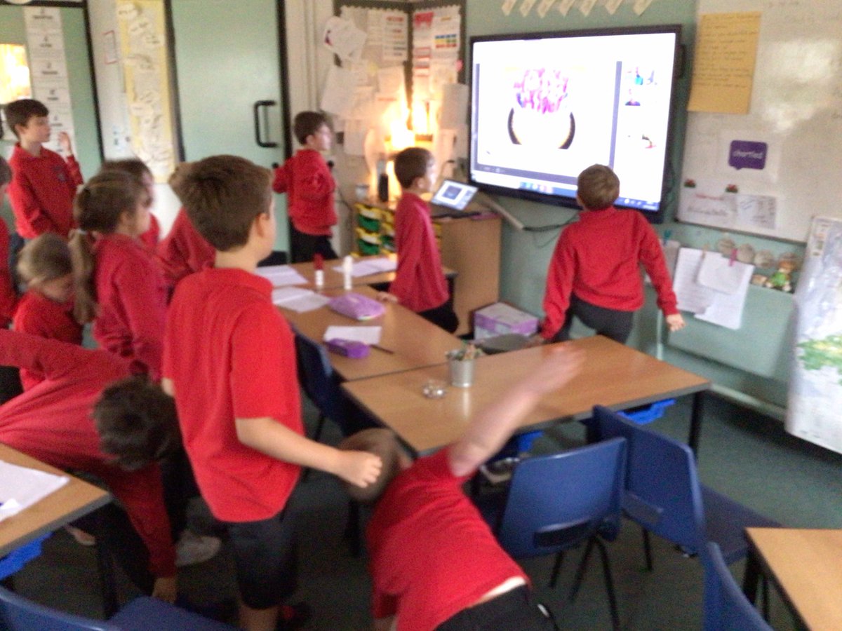 TrellechPrimary's tweet image. Thank you @KeepWalesTidy. Dosbarth 4 really enjoyed your live event this morning. We learnt so much about the importance of trees and our environment. We can’t wait to see our collaborative poem. #keepwalestidy #importanceoftrees #environment #saveourplanet