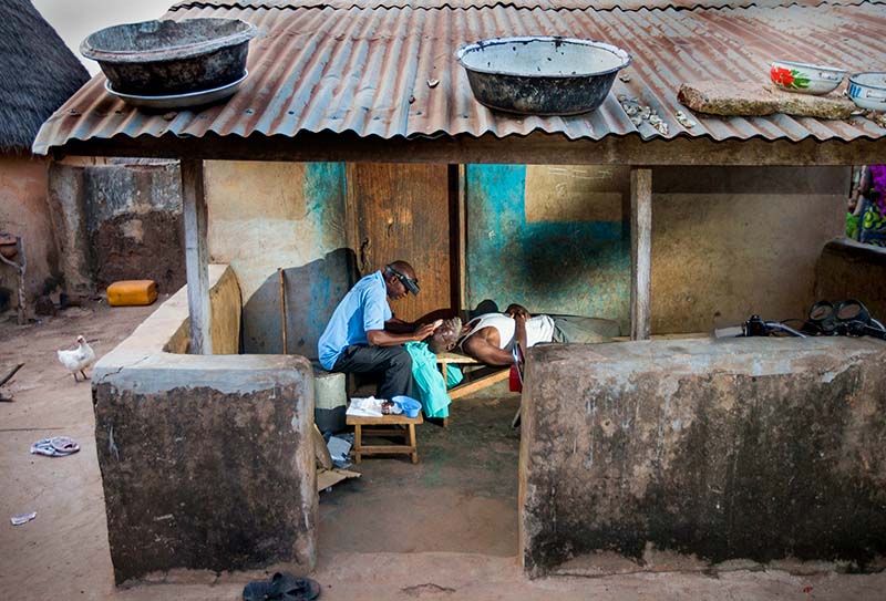 Surgery is an important part of treatment options for advanced #trachoma 

In May 2024, the World Health Organization published the third edition of 'Trichiasis surgery for trachoma'

Learn more about the guidance for the condition in our latest article 👉
bit.ly/trichWHO