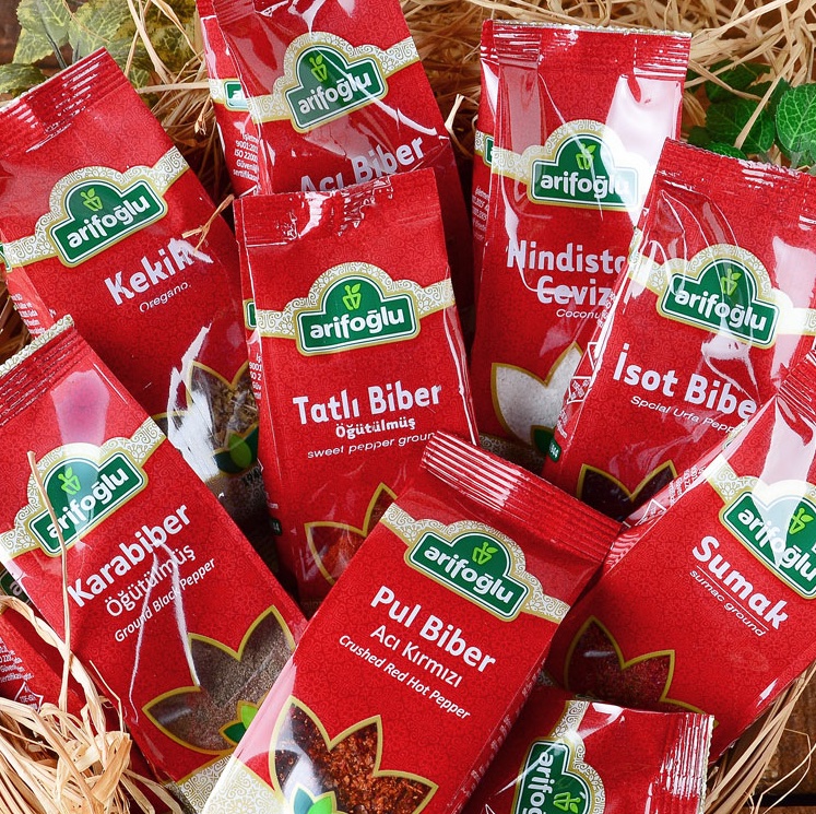 Arifoğlu markalı baharatlarla ilgili 2022 yılının Kasım ayında Singapur'da toplatma kararı alınmış ve firma yaptığı açıklamada "sadece Singapur'da bulunan ürünlerle ilgili bildirimde bulunulduğunu" açıklamıştı.
Firma ayrıca ürünlerin imha edildiğini duyurmuştu.
<a href="/gidadedektifiTR/">Gıda Dedektifi</a>
