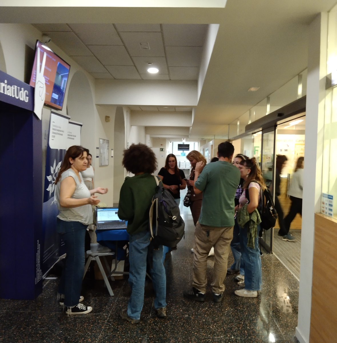 Avui a la <a href="/UdGEducacioPsic/">Facultat Edu. Psico</a> estand informatiu sobre el Servei de Voluntariat Internacional de la UCSOP.
Descobreix tot el que et poden oferir!
udg.edu/ca/fep/faculta…