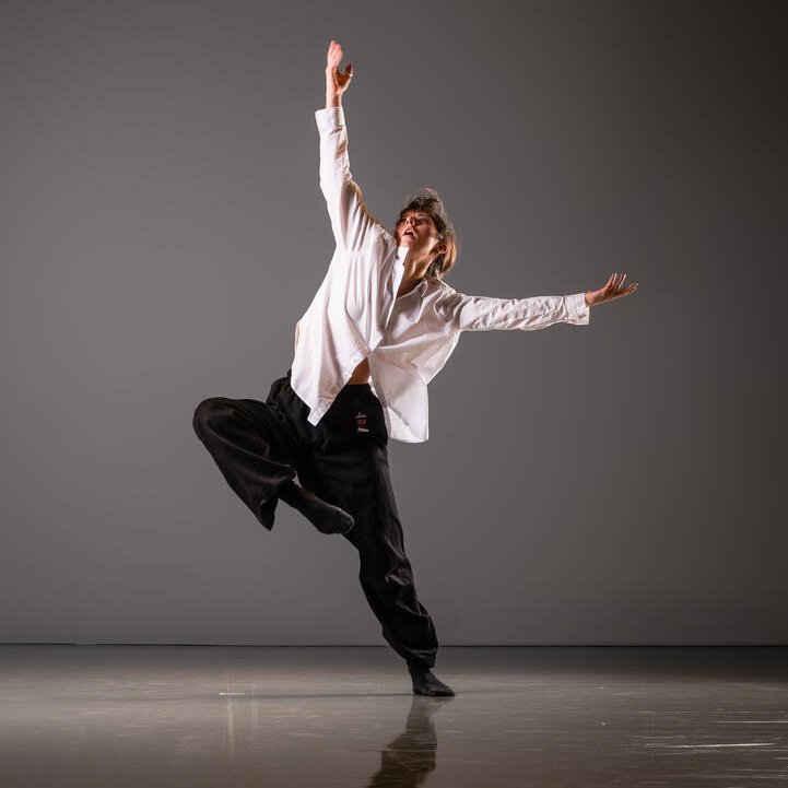 🌟We're thrilled that dance artist #DaisyDancer from Hexham will return to the stage this Autumn in #PlayPauseRepeat. After training at @LCDS_ThePlace &amp; @VERVE_Dance, Daisy has been honing her teaching &amp; choreographic practices &amp; is excited to reconnect with North East audiences.